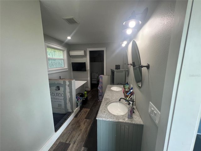8755 WAUCHULA ROAD, Myakka City, FL 34251