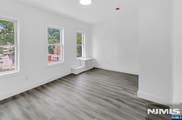 101 Garside Street, Newark, NJ 07104