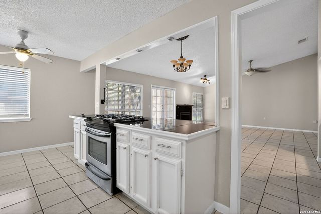 9150 PARK TRL, San Antonio, TX 78250