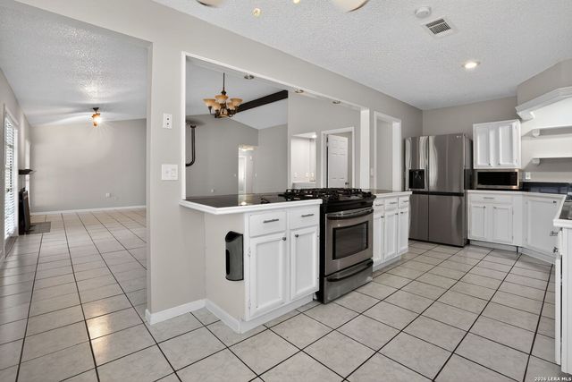 9150 PARK TRL, San Antonio, TX 78250