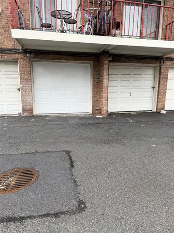 172-39 HIGHLAND AVE 4H, Jamaica Estates, NY 11432