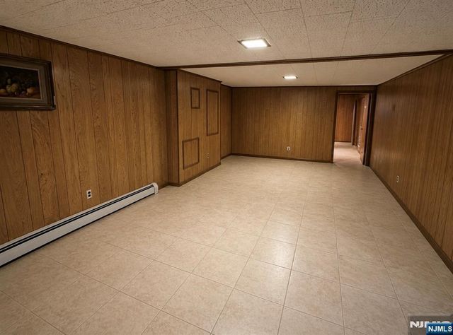 622 Valley Court, Twp Of Washington, NJ 07676
