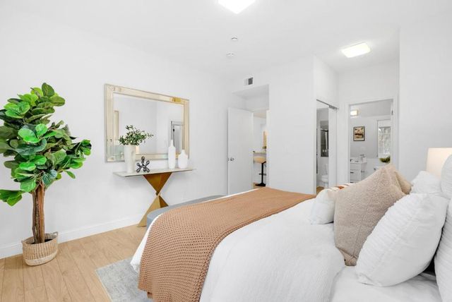 601 Arcadia Terrace 202, Sunnyvale, CA 94085