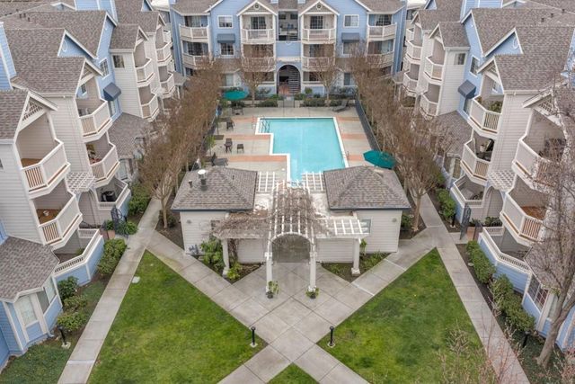 601 Arcadia Terrace 202, Sunnyvale, CA 94085