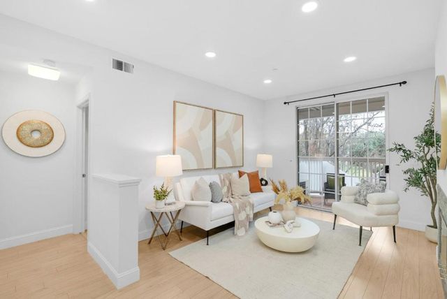 601 Arcadia Terrace 202, Sunnyvale, CA 94085