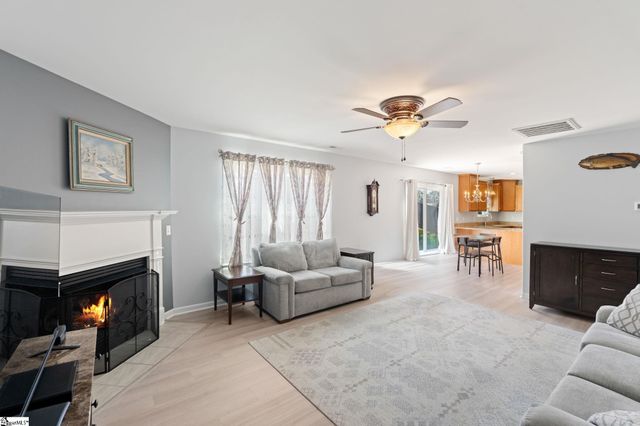 23 Ivyberry Road, Simpsonville, SC 29681