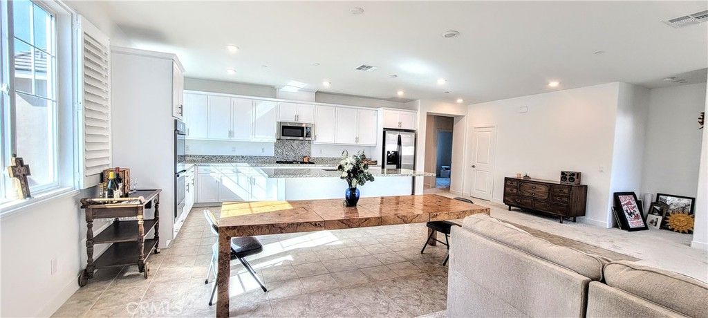 Image 15 of property listing at 30564 Oak, Menifee, CA 92584