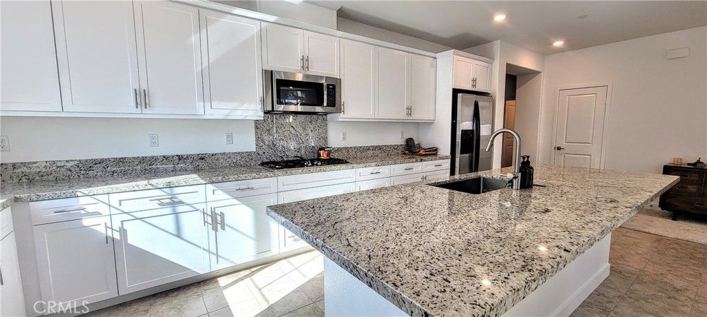 Image 6 of property listing at 30564 Oak, Menifee, CA 92584
