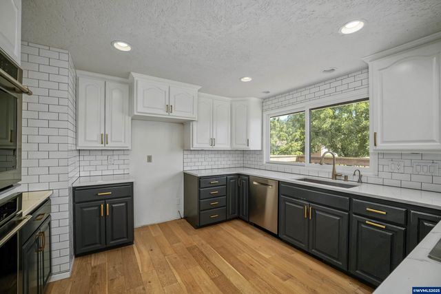 3212 Terrace NW Dr, Albany, OR 97321