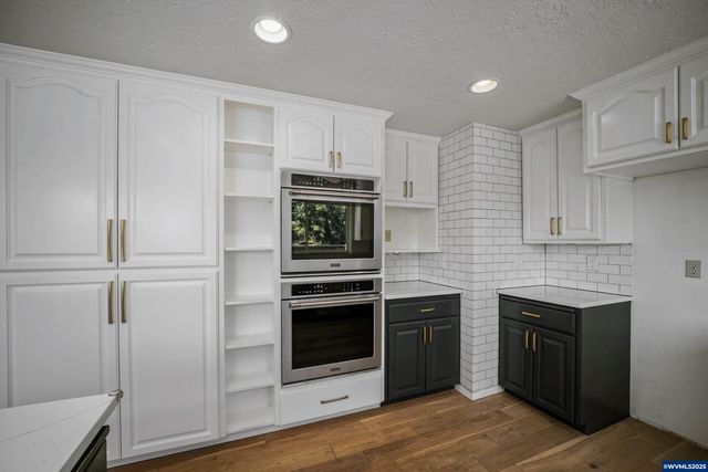 3212 Terrace NW Dr, Albany, OR 97321