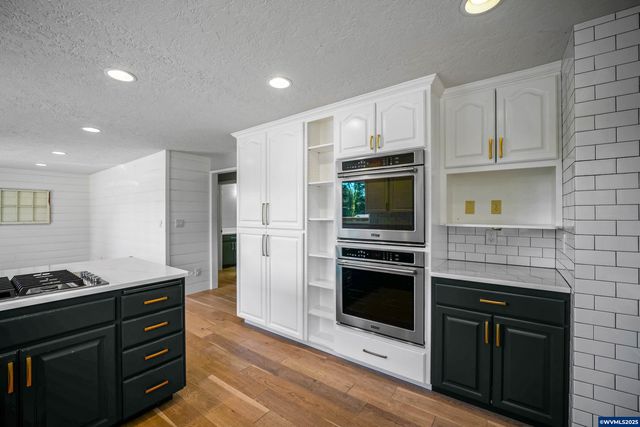 3212 Terrace NW Dr, Albany, OR 97321