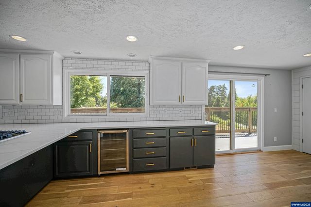 3212 Terrace NW Dr, Albany, OR 97321