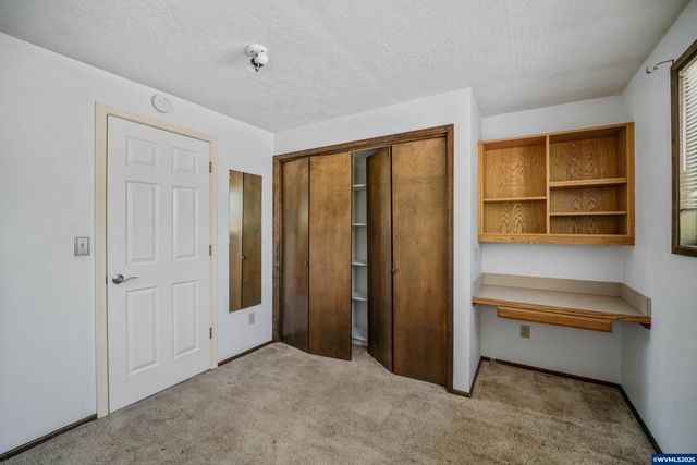 3212 Terrace NW Dr, Albany, OR 97321