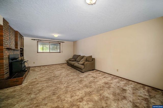 3212 Terrace NW Dr, Albany, OR 97321