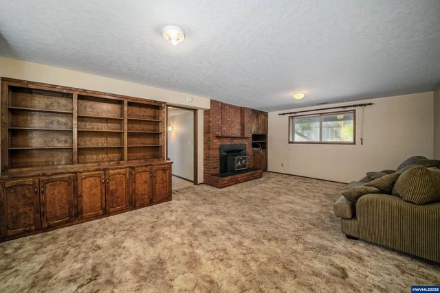 3212 Terrace NW Dr, Albany, OR 97321