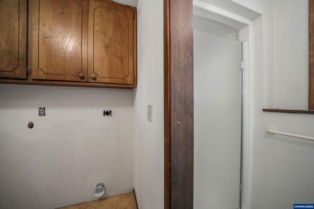 3212 Terrace NW Dr, Albany, OR 97321