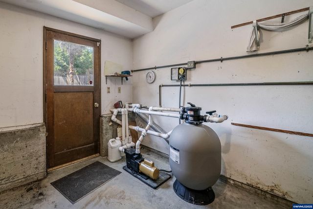 3212 Terrace NW Dr, Albany, OR 97321