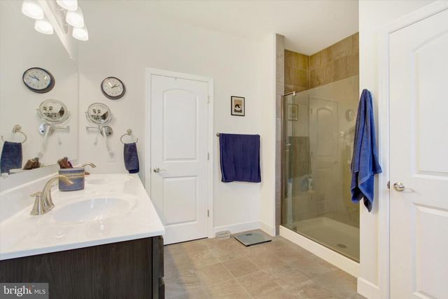 8 OSPREY CT, Gettysburg, PA 17325