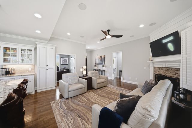 1056 Pretender Way, Columbia, TN 38401