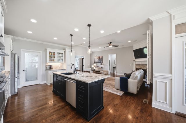1056 Pretender Way, Columbia, TN 38401