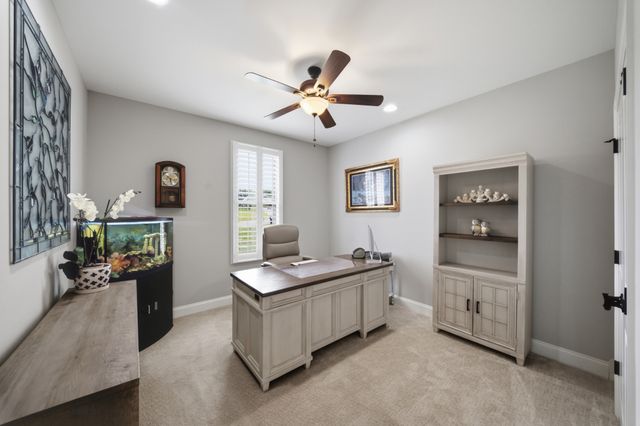1056 Pretender Way, Columbia, TN 38401