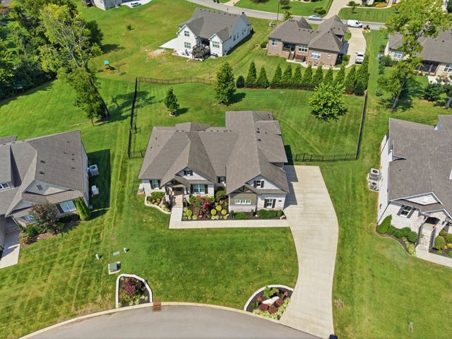 1056 Pretender Way, Columbia, TN 38401