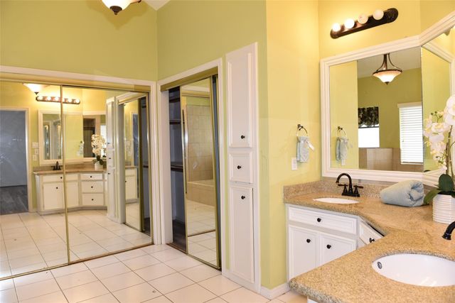 12134 Ella Lee Lane, Houston, TX 77077