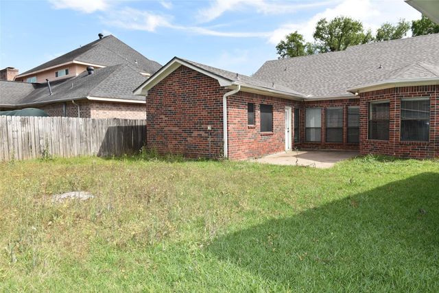 12134 Ella Lee Lane, Houston, TX 77077