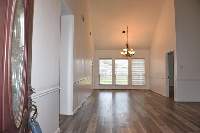 12134 Ella Lee Lane, Houston, TX 77077