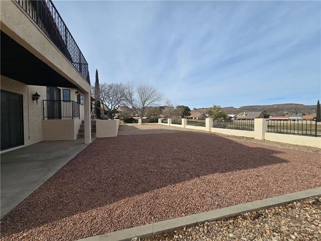 315 Greenway Drive, Kingman, AZ 86401