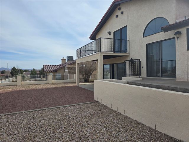 315 Greenway Drive, Kingman, AZ 86401