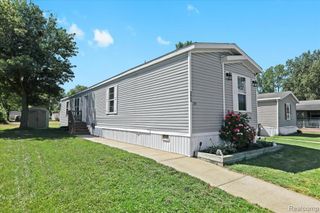 5926 Esther St., Romulus, MI 48174