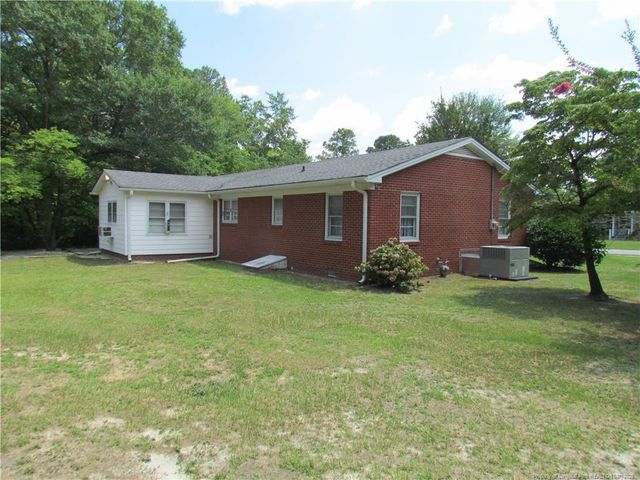 310 N Farmers Road, Fayetteville, NC 28311