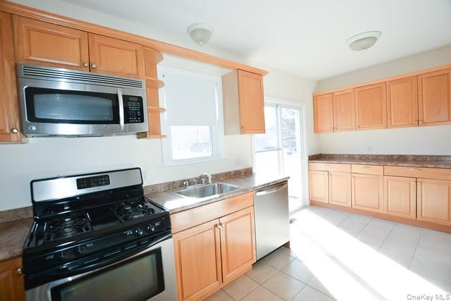 26 Saint Pauls Place, New Rochelle, NY 10801