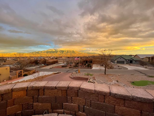 6813 Nagoya Road NE, Rio Rancho, NM 87144