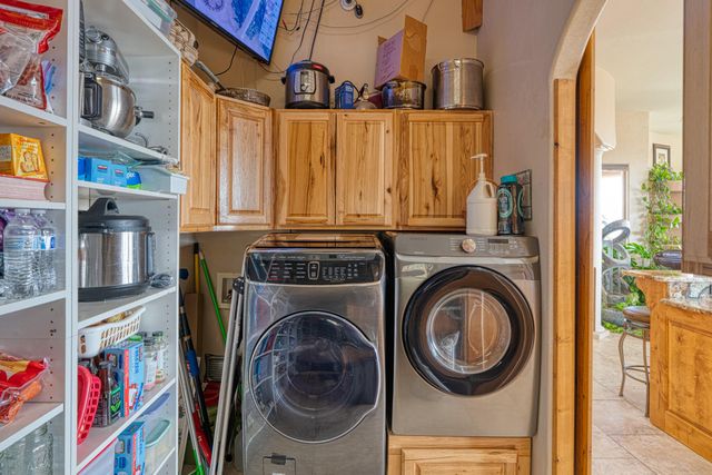 6813 Nagoya Road NE, Rio Rancho, NM 87144