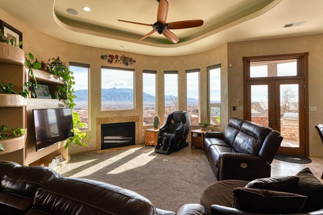 6813 Nagoya Road NE, Rio Rancho, NM 87144