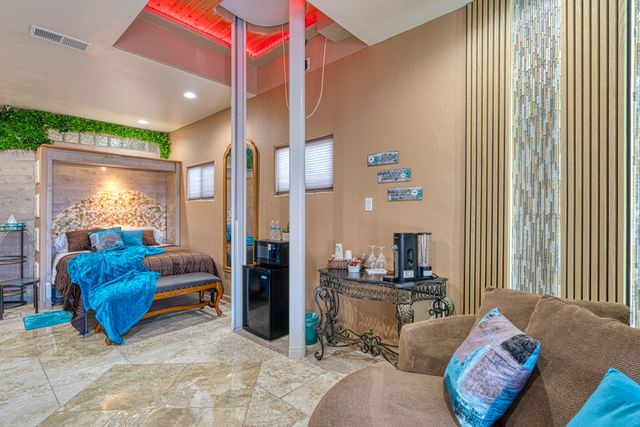 6813 Nagoya Road NE, Rio Rancho, NM 87144