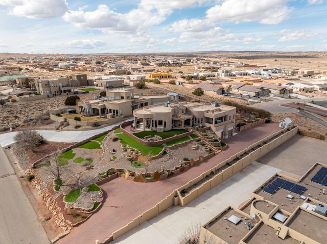 6813 Nagoya Road NE, Rio Rancho, NM 87144