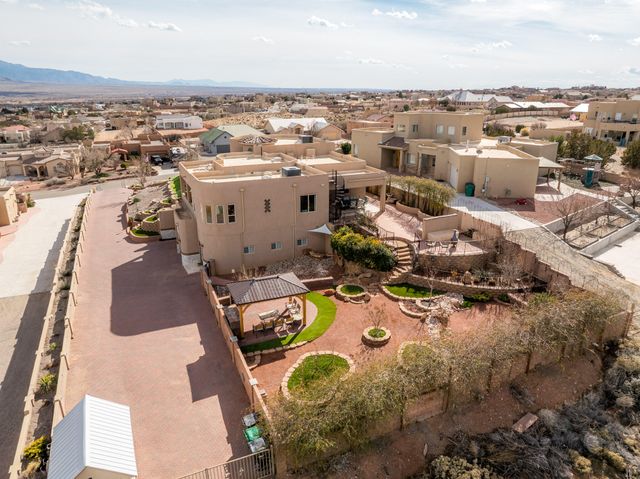 6813 Nagoya Road NE, Rio Rancho, NM 87144