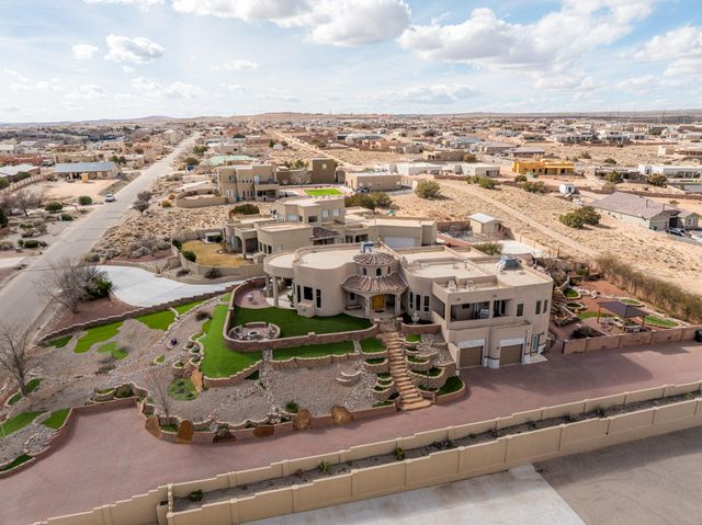 6813 Nagoya Road NE, Rio Rancho, NM 87144