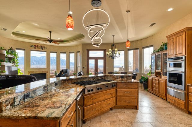 6813 Nagoya Road NE, Rio Rancho, NM 87144