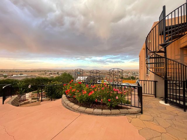 6813 Nagoya Road NE, Rio Rancho, NM 87144