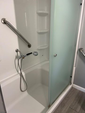 71 Walnut Ave, Franklin Twp., NJ 08873
