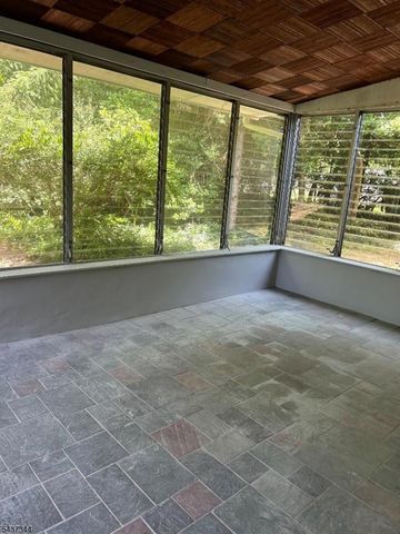 71 Walnut Ave, Franklin Twp., NJ 08873