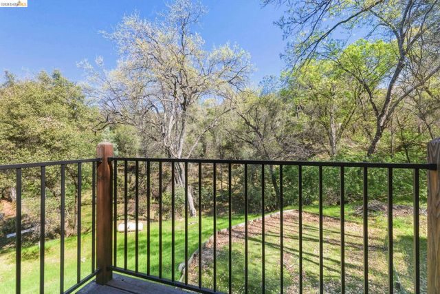 18389 Woodham Carne, Sonora, CA 95370