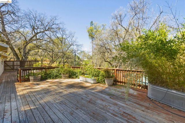 18389 Woodham Carne, Sonora, CA 95370