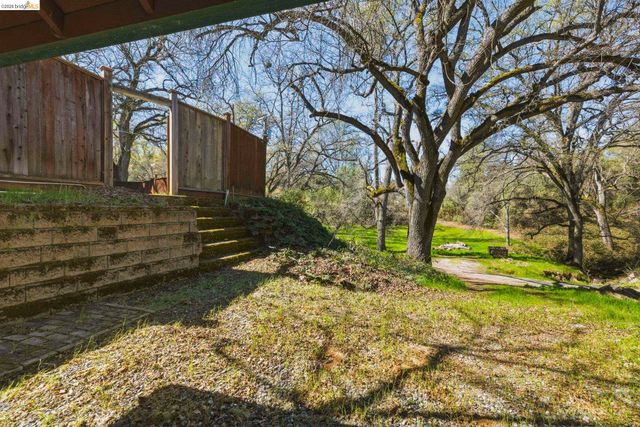 18389 Woodham Carne, Sonora, CA 95370