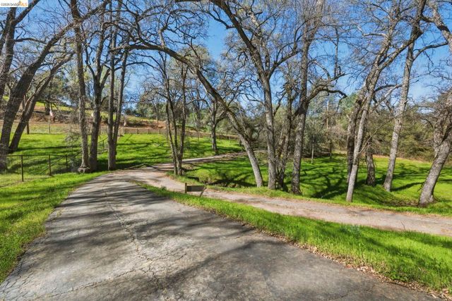 18389 Woodham Carne, Sonora, CA 95370