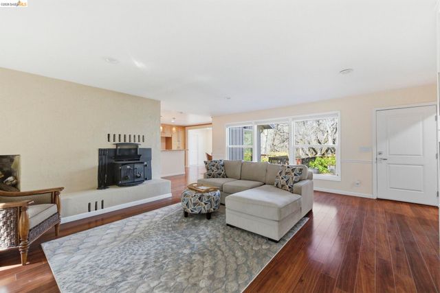 18389 Woodham Carne, Sonora, CA 95370